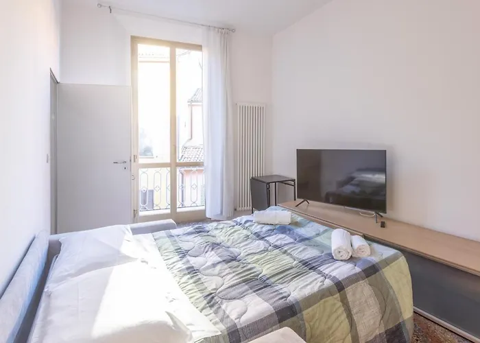 Nel Ghetto, Bologna By Short Holidays